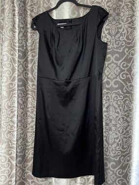 Dress BarnClassic Black Cap-Sleeve Sheath Dress- Without Belt